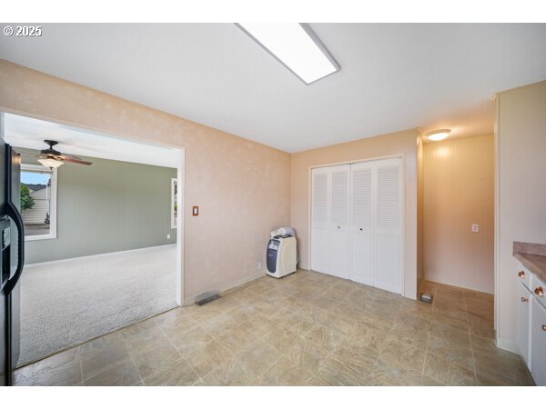 241 North 21st Street Reedsport, OR 97467 - Photo 7 of 44 Dining Area