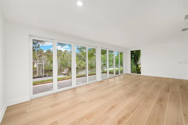 $175,000 | 11254 West Bayshore Drive, Unit 70, Crystal River, FL 34429