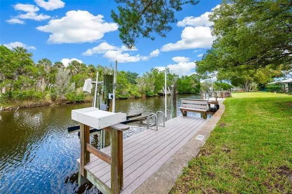$175,000 | 11254 West Bayshore Drive, Unit 70, Crystal River, FL 34429