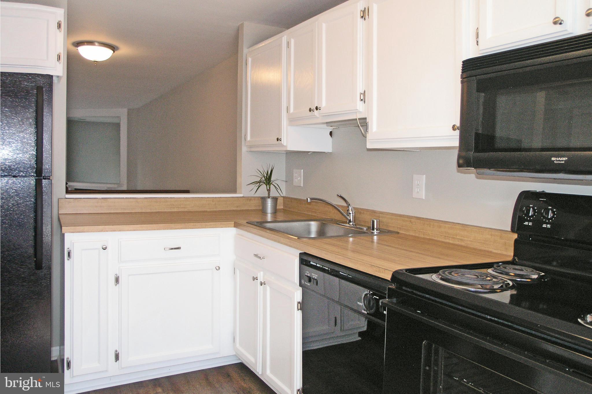 2131 Whisper Way Reston, VA 20191 - Photo 8 of 28