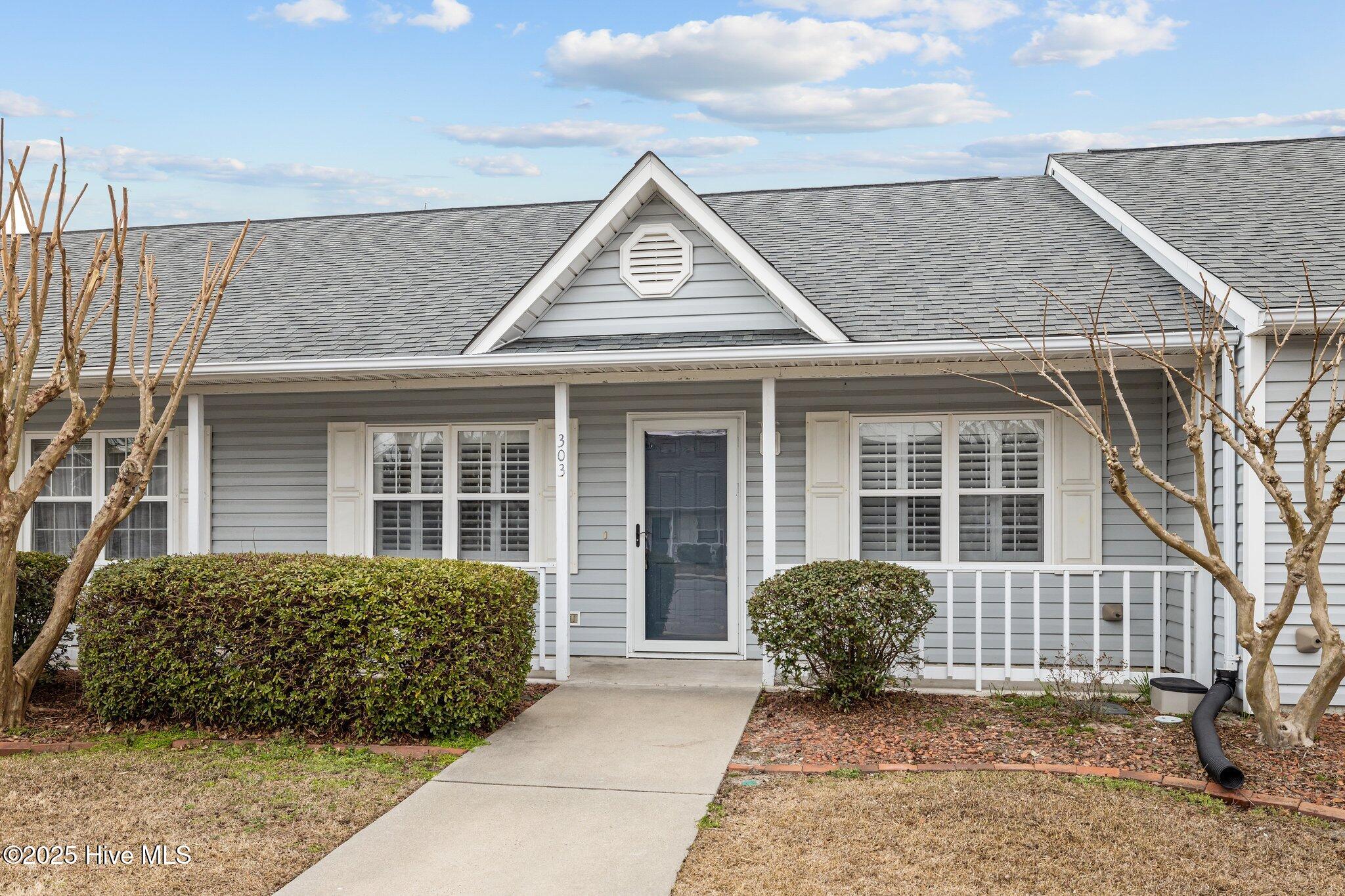 303 Barbour Road, Unit 303 Morehead City, NC 28557 - Photo 3 of 43 3-web-or-mls-1S3A0861