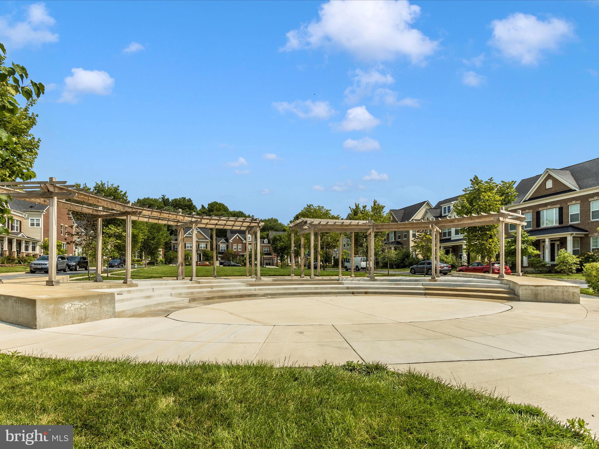 7208 Maisson Ridge Circle Beltsville, MD 20705 - Photo 50 of 53 a front view of building with yard
