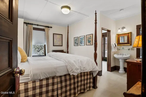 $3,200,000 | 39 Interlaken Avenue, Lake Placid, NY 12946