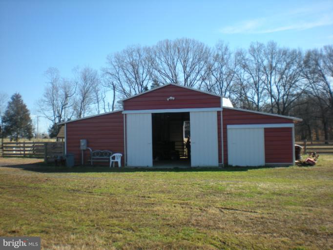 Maddens Tavern Road Stevensburg, VA 22741 - Photo 17 of 24 Barn front view