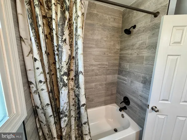 $3,500 | 4020 Grant Street Northeast, Washington, DC 20019