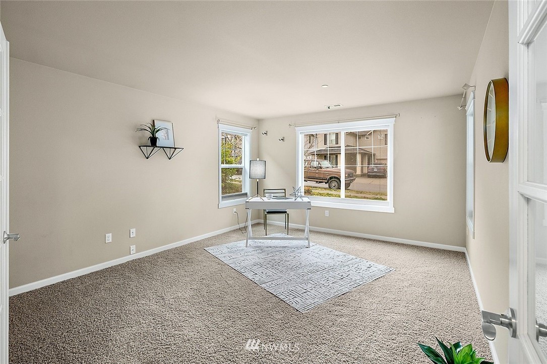 1147 Swan Loop DuPont, WA 98327 - Photo 4 of 40 Gallery Image 4