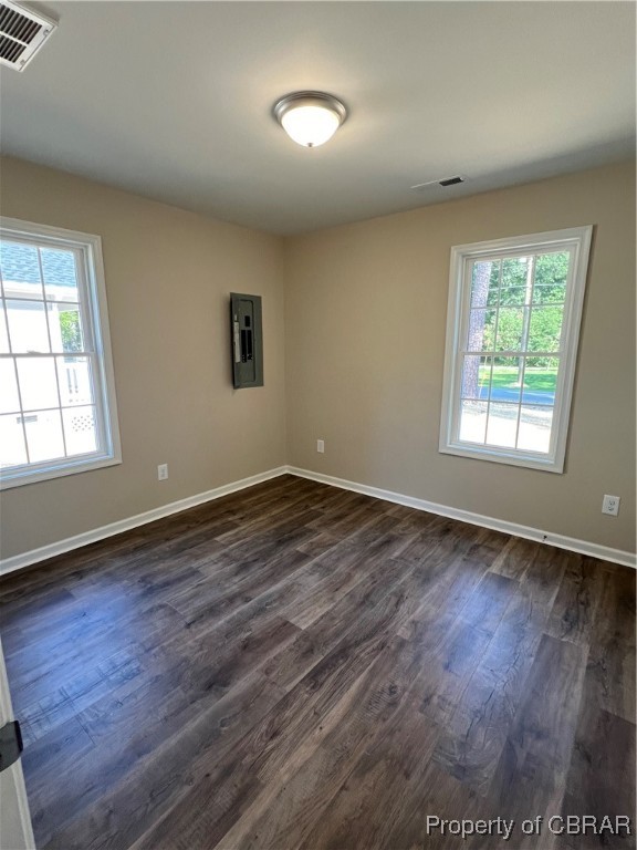 778 Coachpoint Road Hartfield, VA 23071 - Photo 3 of 10