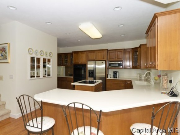 4420 Foxhall Lane Springfield, IL 62711 - Photo 9 of 24