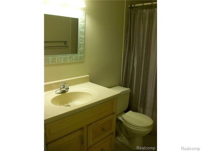 1442 West Webster Road Royal Oak, MI 48073 - Photo 10 of 17 GetMediaMGYO1X40.jpg