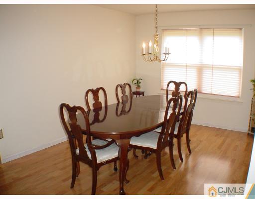 20 Rice Run East Brunswick, NJ 08816 - Photo 4 of 10 Gallery Image 4