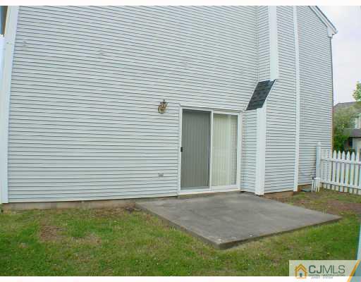 20 Rice Run East Brunswick, NJ 08816 - Photo 8 of 10 Gallery Image 8