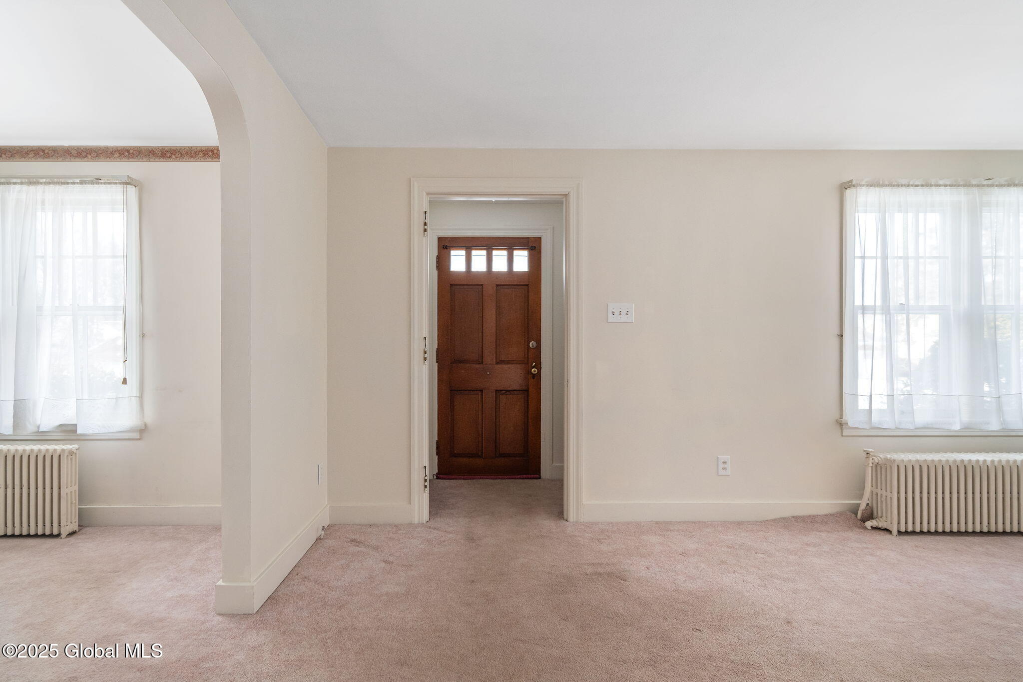 1734 Randolph Road Schenectady, NY 12308 - Photo 4 of 36 4-1734RandolphRd_04