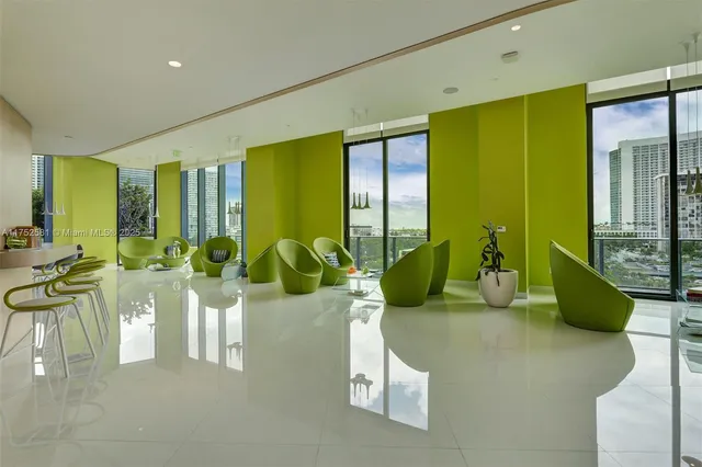 $599,000 | 501 Northeast 31st Street, Unit 910, Miami, FL 33137