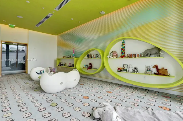 $599,000 | 501 Northeast 31st Street, Unit 910, Miami, FL 33137