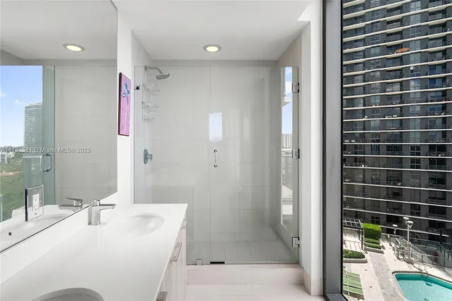 $599,000 | 501 Northeast 31st Street, Unit 910, Miami, FL 33137