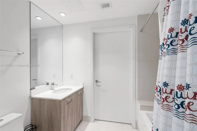 $599,000 | 501 Northeast 31st Street, Unit 910, Miami, FL 33137