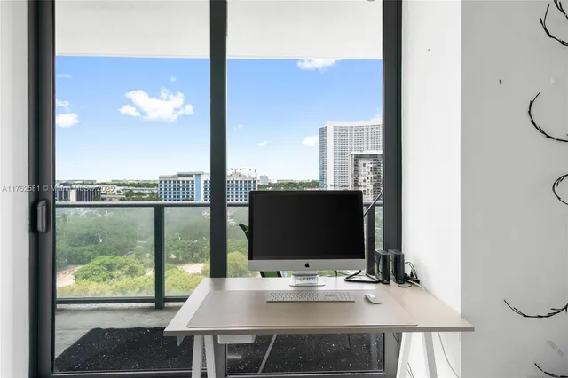 $599,000 | 501 Northeast 31st Street, Unit 910, Miami, FL 33137