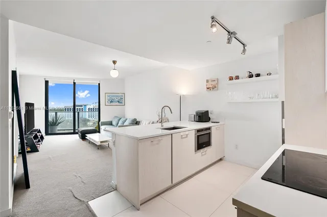 $599,000 | 501 Northeast 31st Street, Unit 910, Miami, FL 33137