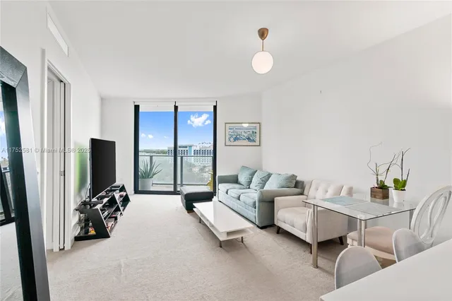 $599,000 | 501 Northeast 31st Street, Unit 910, Miami, FL 33137