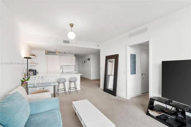 $599,000 | 501 Northeast 31st Street, Unit 910, Miami, FL 33137