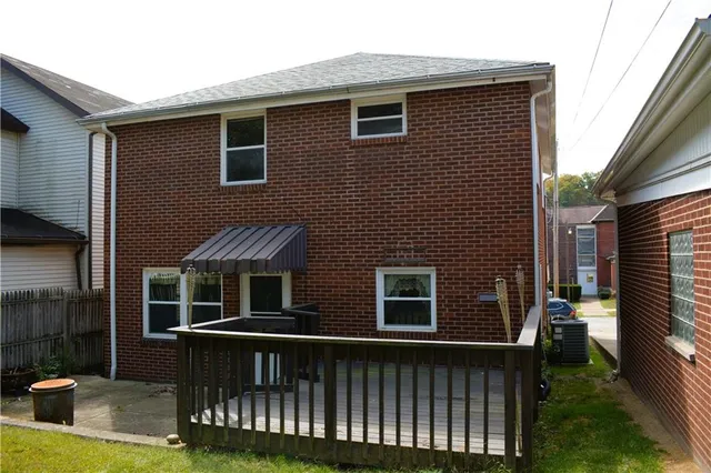 $112,000 | 371 Main Street, Leechburg, PA 15656