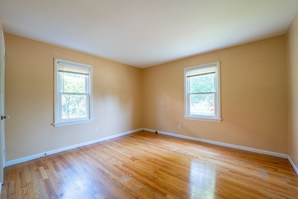 216 Dwight Road Springfield, MA 01108 - Photo 21 of 38