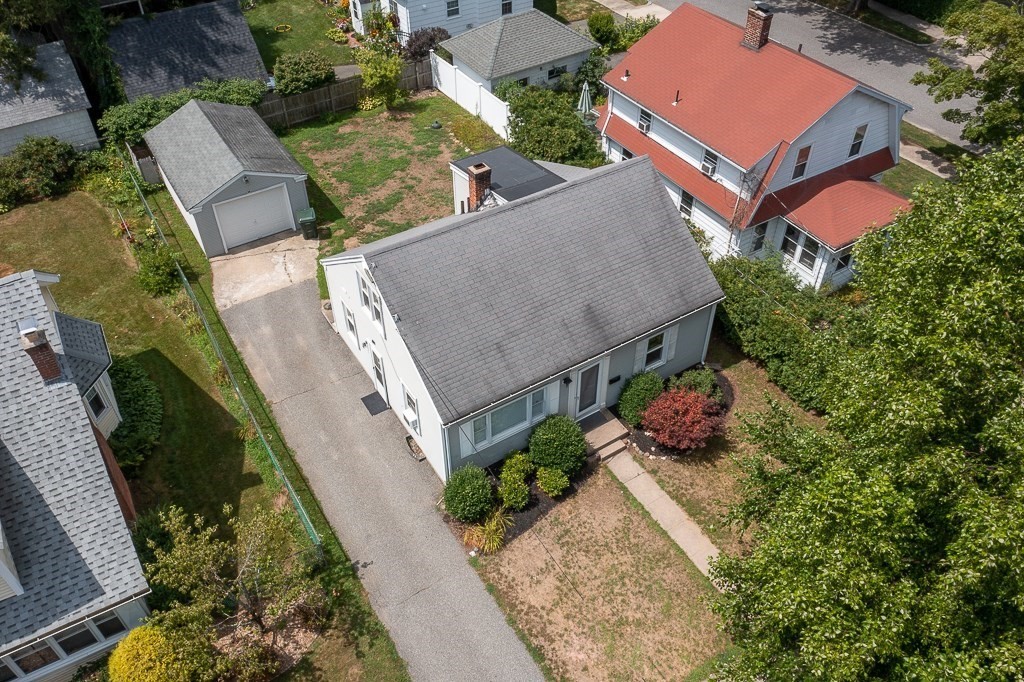 216 Dwight Road Springfield, MA 01108 - Photo 4 of 38