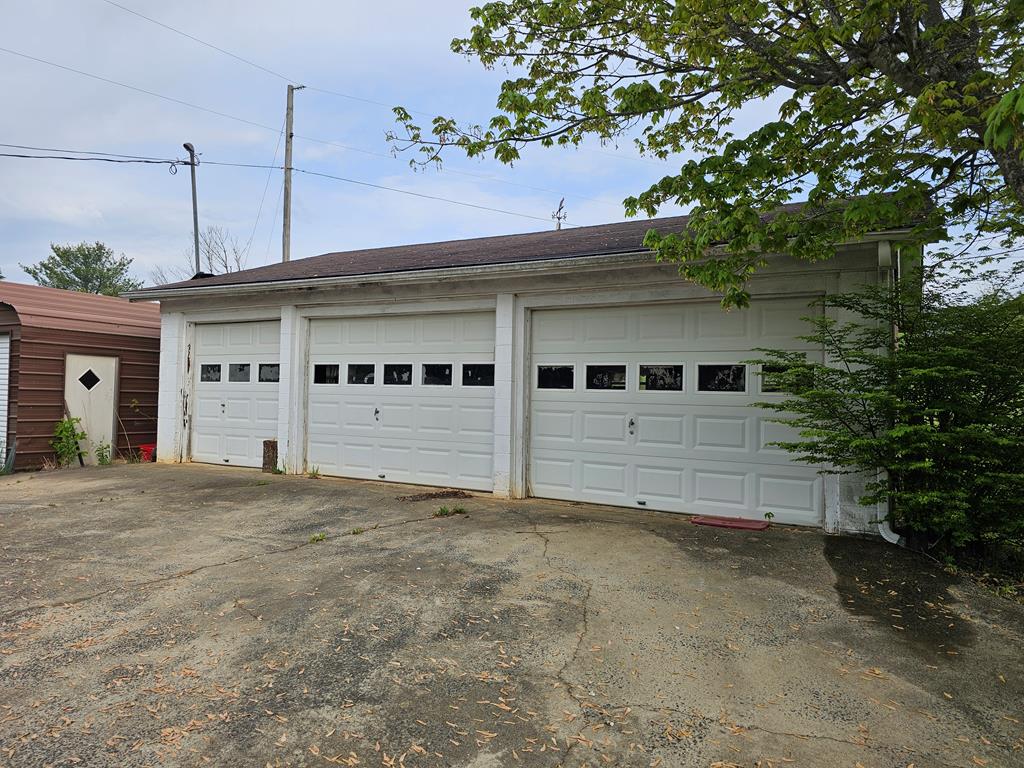 367 Spring Br Road Ararat, VA 24053 - Photo 13 of 50 Gallery Image 13