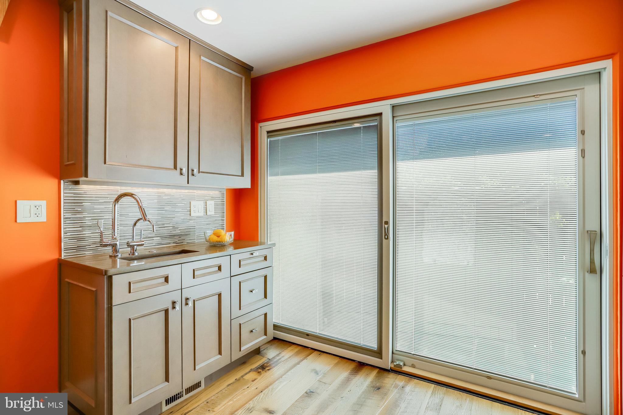 11724 Newbridge Court Reston, VA 20191 - Photo 9 of 61