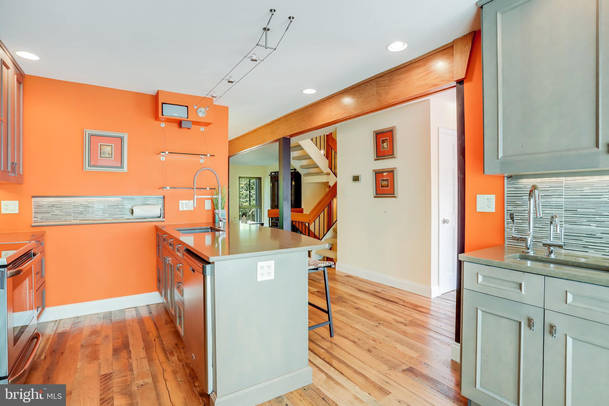 11724 Newbridge Court Reston, VA 20191 - Photo 10 of 61