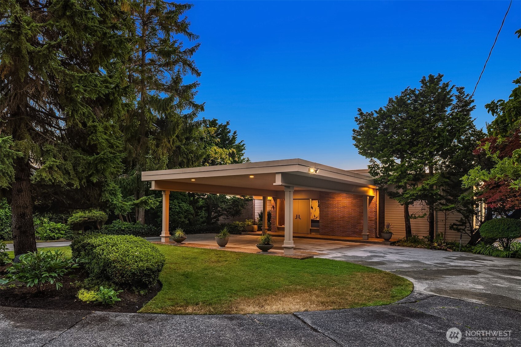 17825 Normandy Terrace Southwest Normandy Park, WA 98166 - Photo 33 of 40