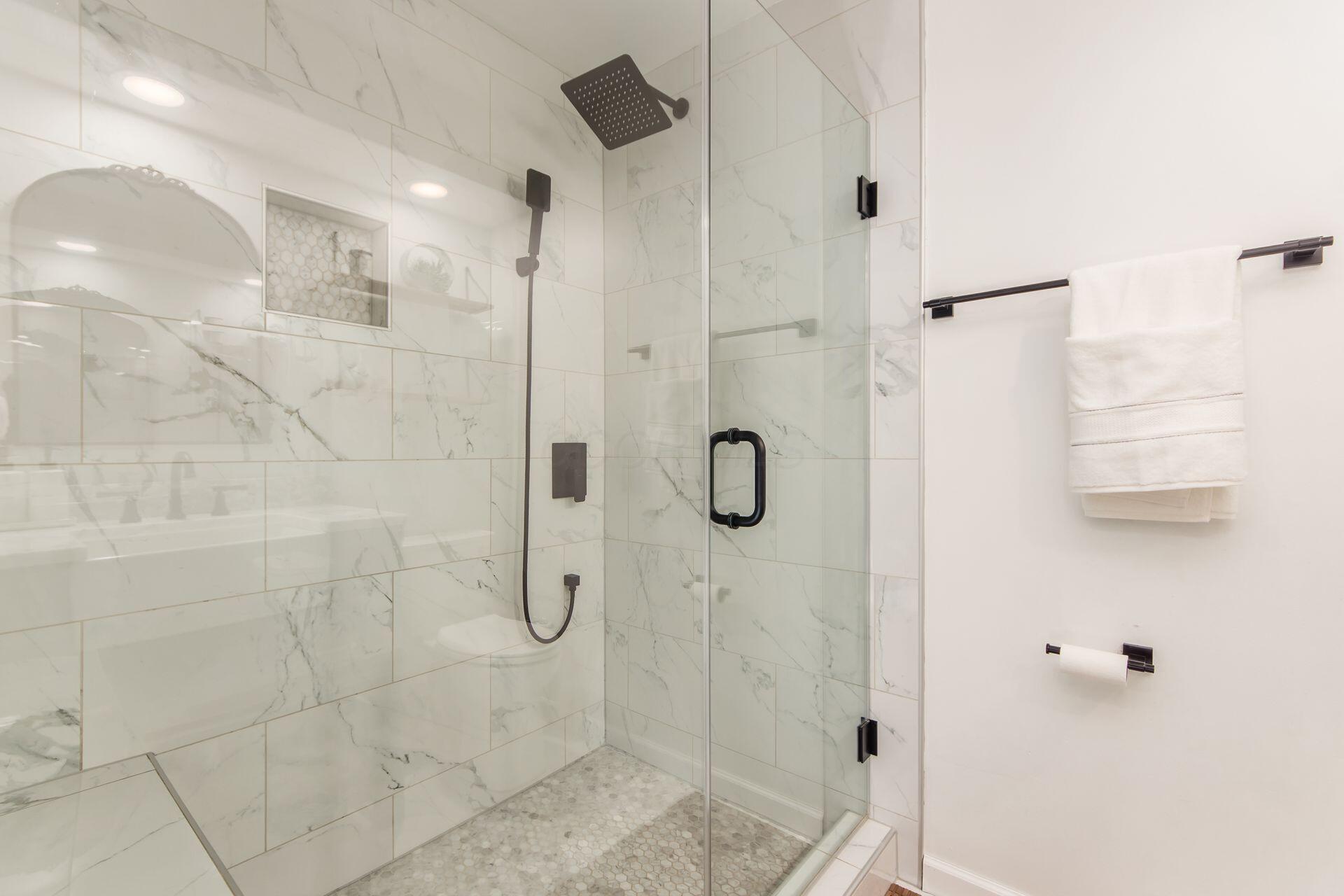536 Tresham Road Columbus, OH 43230 - Photo 39 of 46 Master bathroom