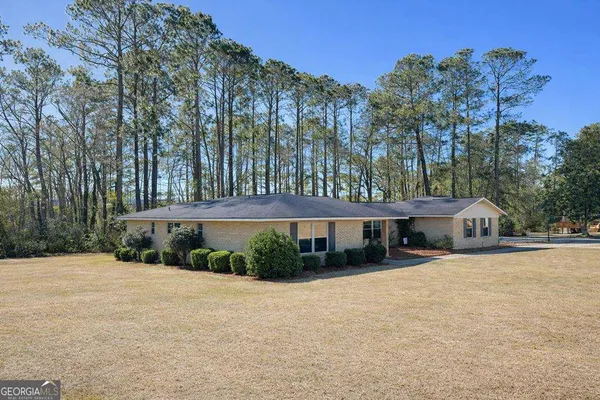 $260,000 | 107 Newton Drive, Lyons, GA 30436