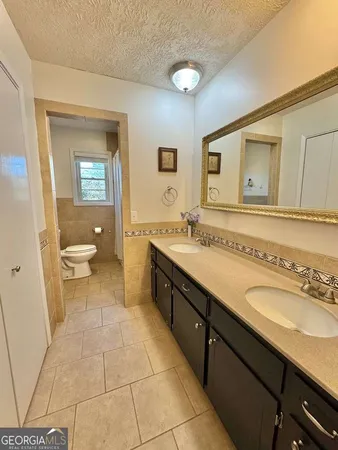 $260,000 | 107 Newton Drive, Lyons, GA 30436