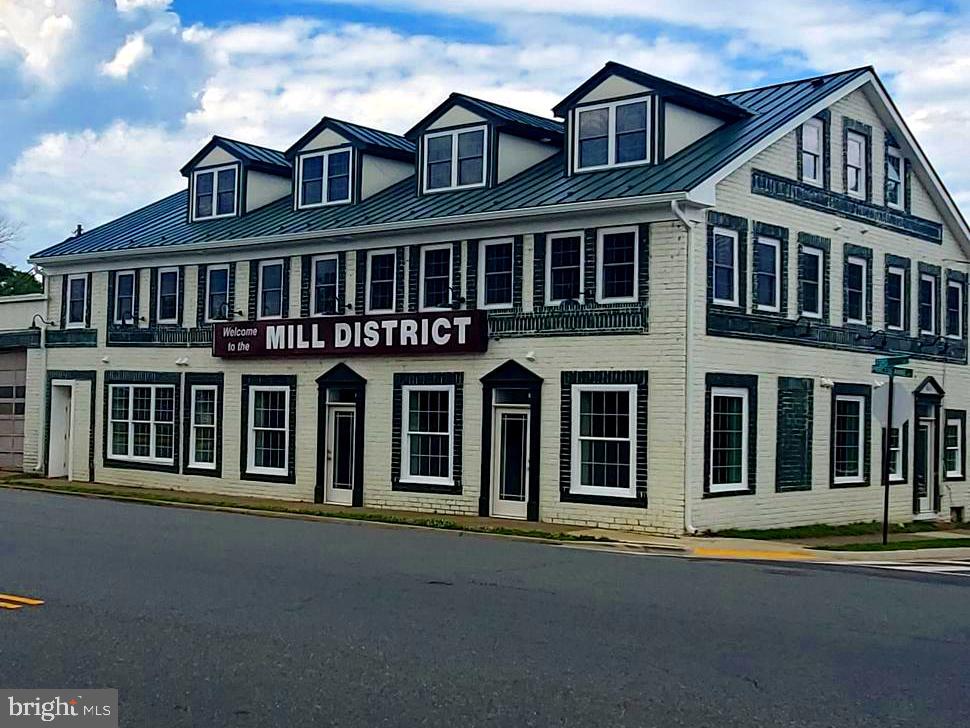 202 Princess Anne Street Fredericksburg, VA 22401 - Photo 1 of 6 front view of a building
