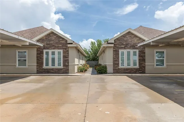 $925 | 3801 Tinsley Avenue, Unit 3, Edinburg, TX 78539