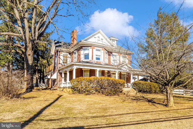 $380,000 | 1270 Jefferson Boulevard, Hagerstown, MD 21742