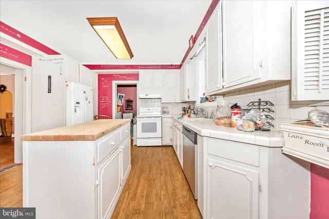 $380,000 | 1270 Jefferson Boulevard, Hagerstown, MD 21742