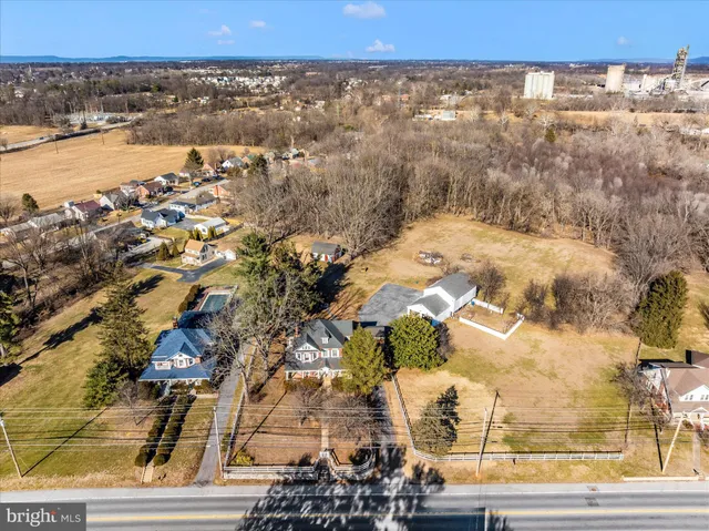 $380,000 | 1270 Jefferson Boulevard, Hagerstown, MD 21742