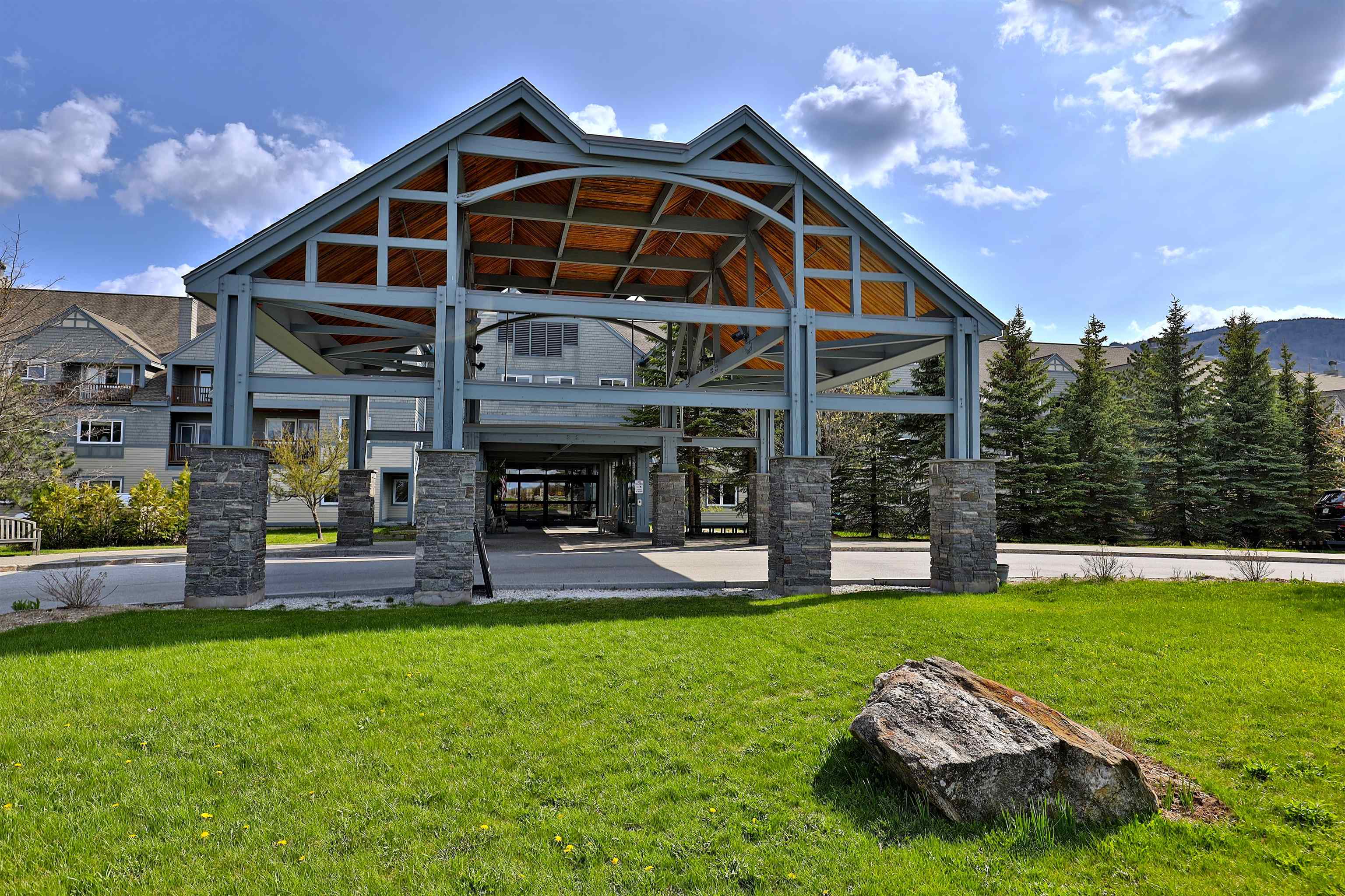 228 East Mountain Road, Unit 256I Killington, VT 05751 - Photo 1 of 36 Gallery Image 1