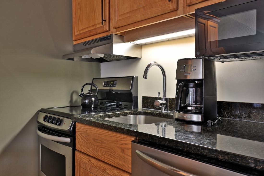228 East Mountain Road, Unit 256I Killington, VT 05751 - Photo 11 of 36 Gallery Image 11