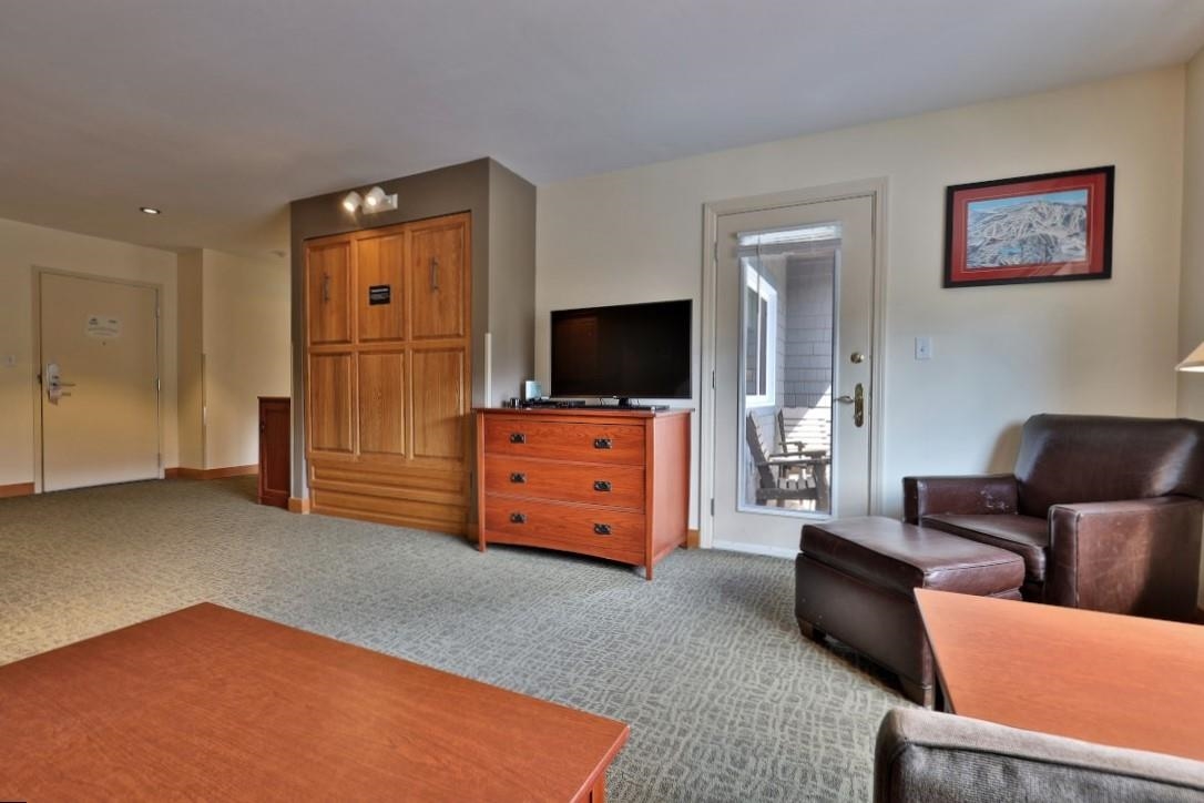 228 East Mountain Road, Unit 256I Killington, VT 05751 - Photo 6 of 36 Gallery Image 6