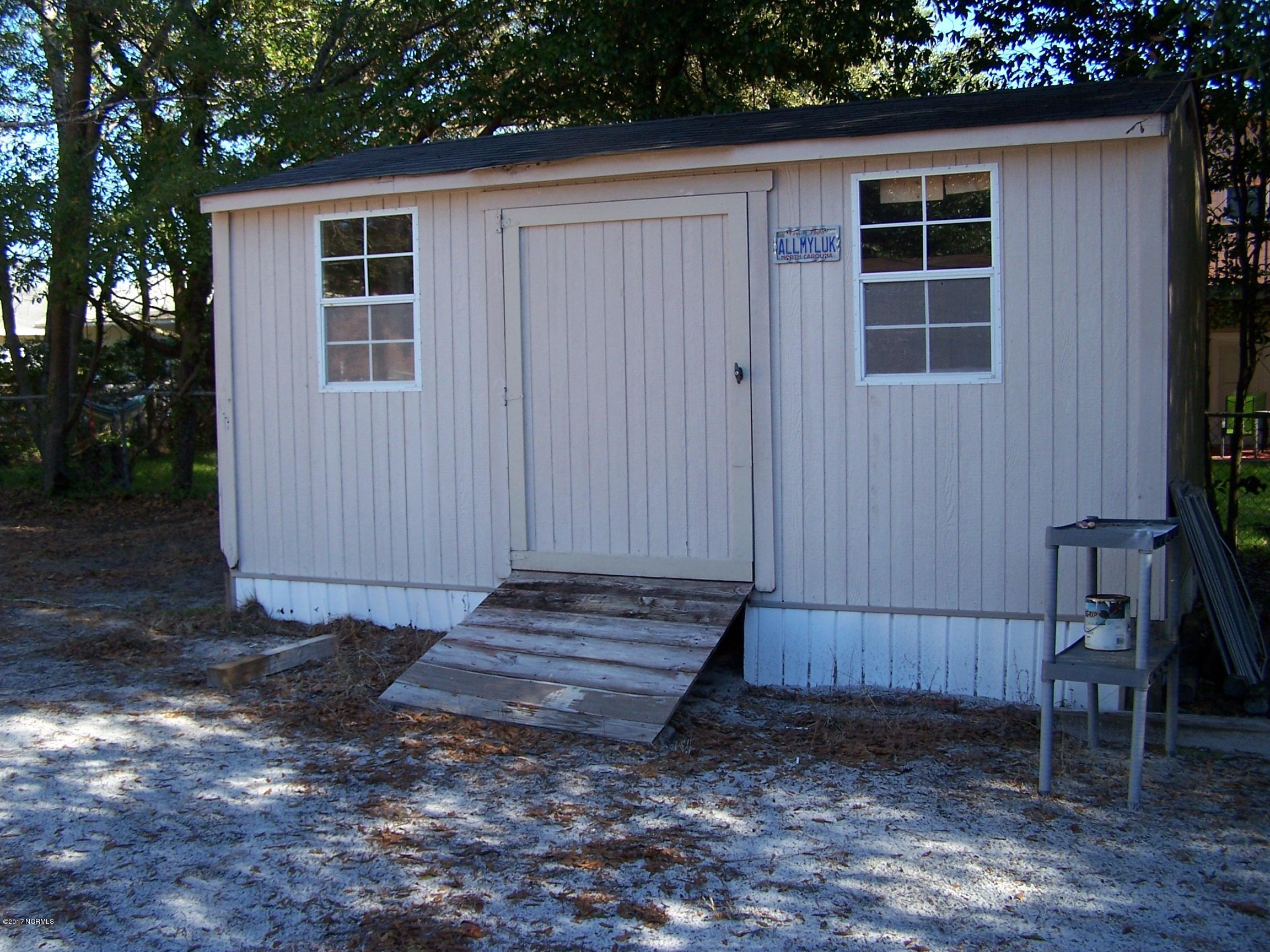 309 Spartan Road Wilmington, NC 28405 - Photo 11 of 13 101_6233