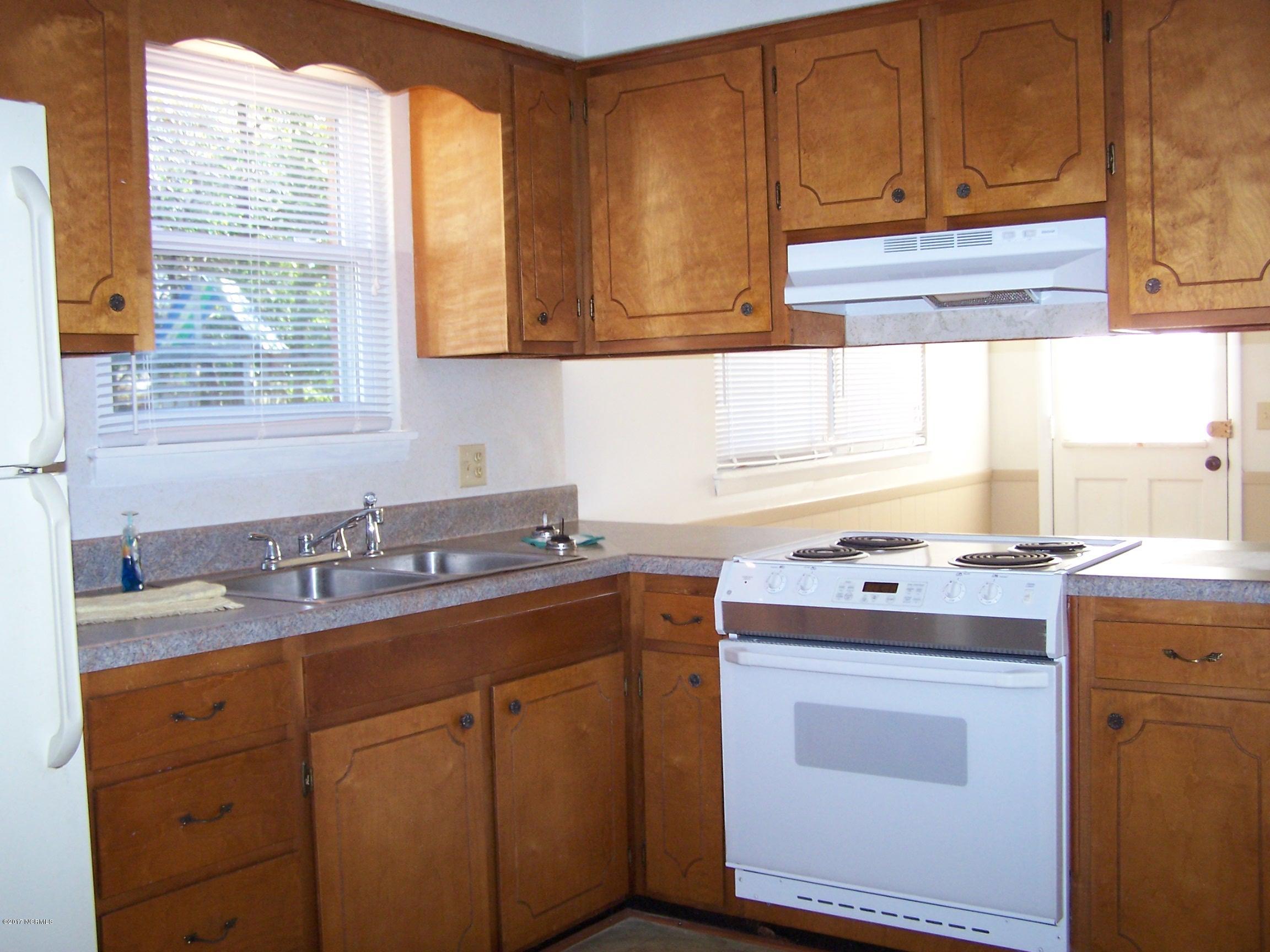 309 Spartan Road Wilmington, NC 28405 - Photo 12 of 13 101_6236