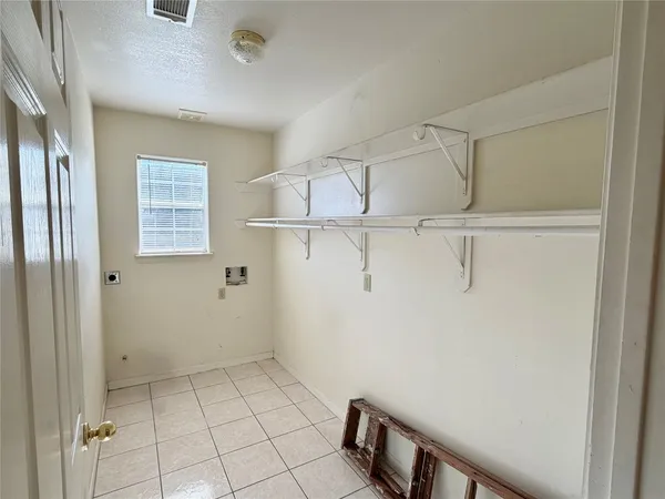 $1,675 | 11102 Maize Lane, Unit A, Houston, TX 77041