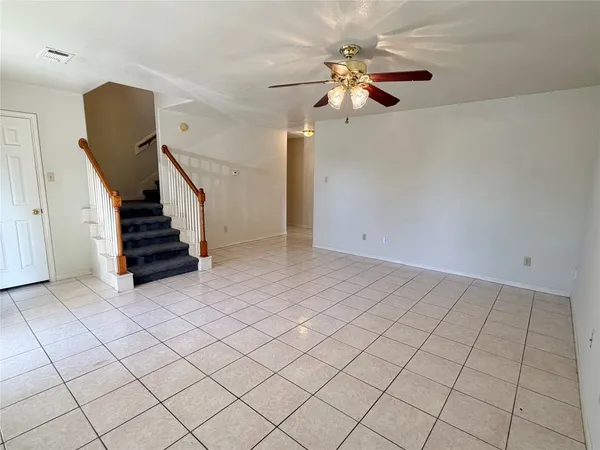 $1,675 | 11102 Maize Lane, Unit A, Houston, TX 77041