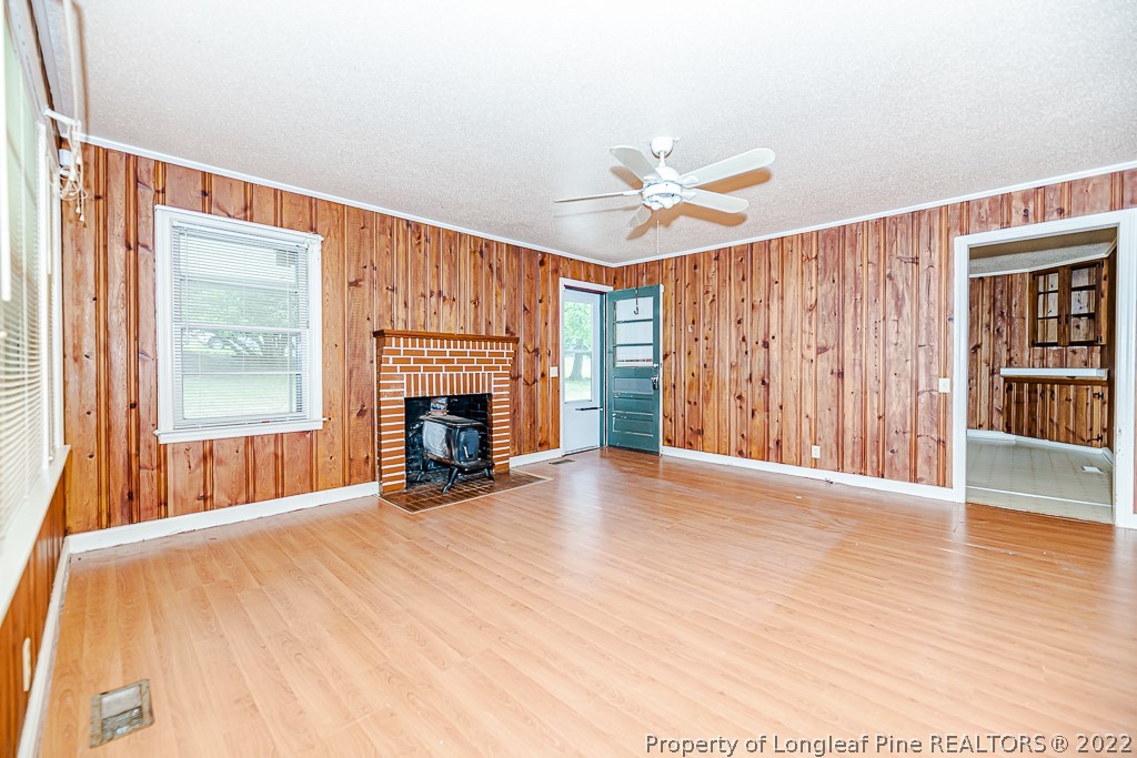 321 Lawrence Road Broadway, NC 27505 - Photo 5 of 20 Gallery Image 5