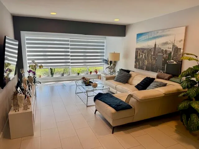 $280,000 | 2510 Black Olive Boulevard, Unit 203, Delray Beach, FL 33445