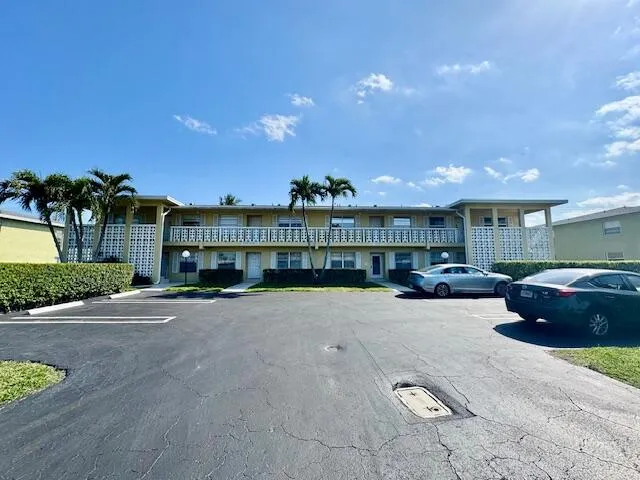 $280,000 | 2510 Black Olive Boulevard, Unit 203, Delray Beach, FL 33445