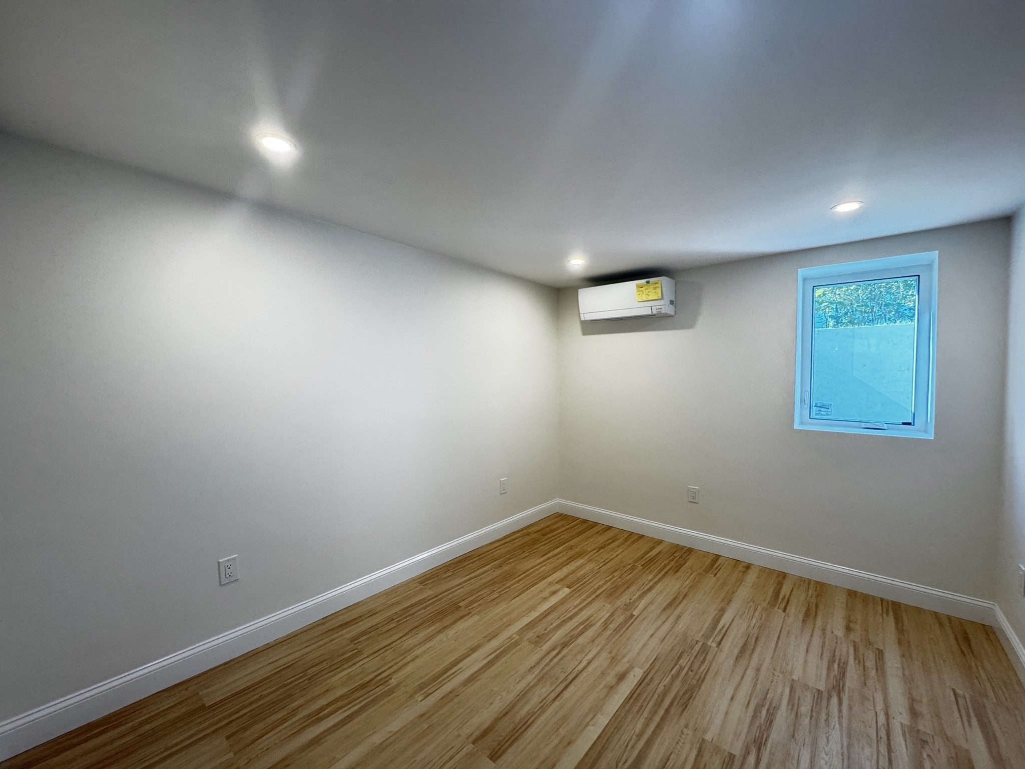 26 Buckingham Road, Unit B Quincy, MA 02170 - Photo 6 of 8 Gallery Image 6